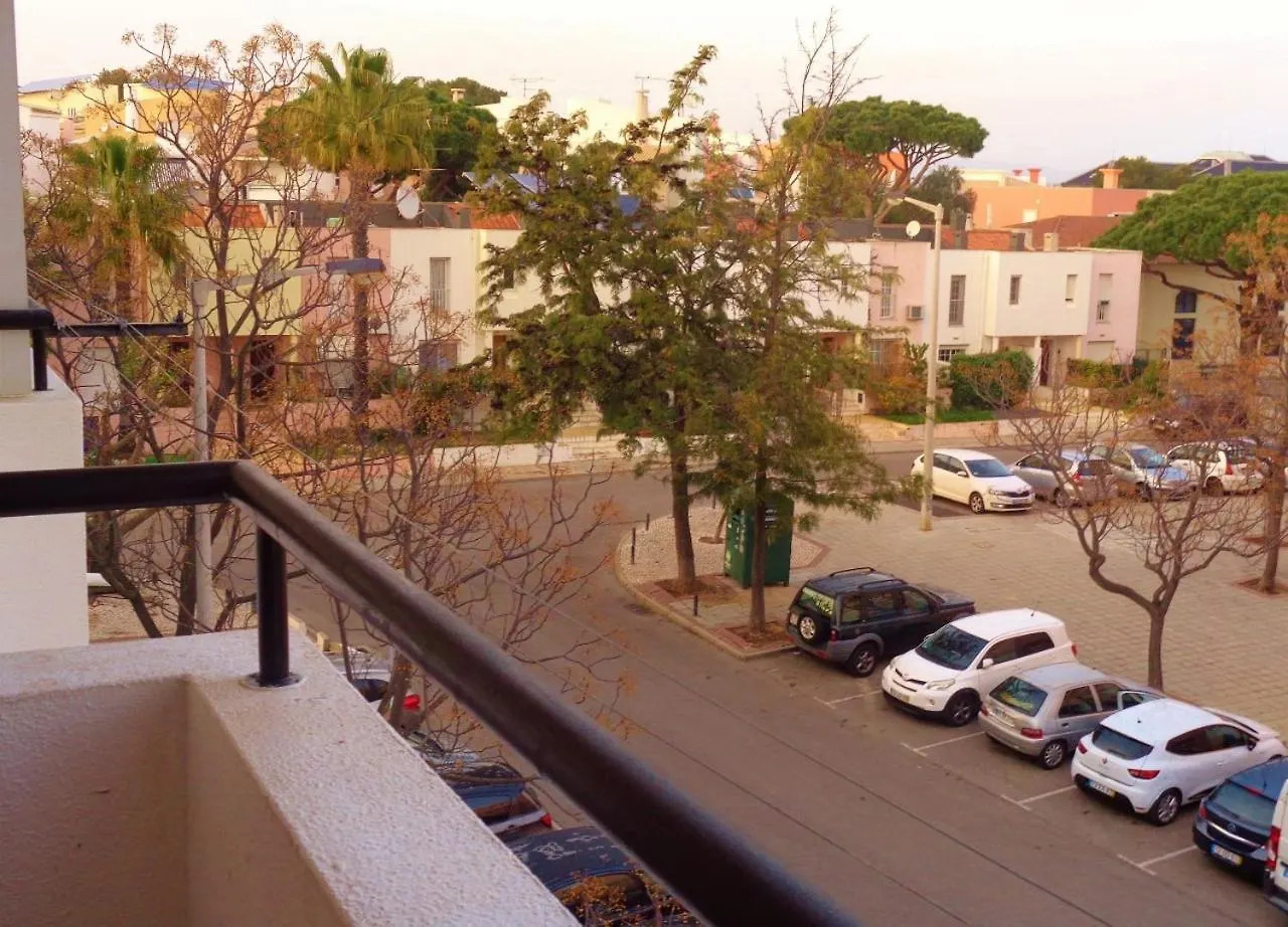 Apartment Poeta Aleixo In Faro